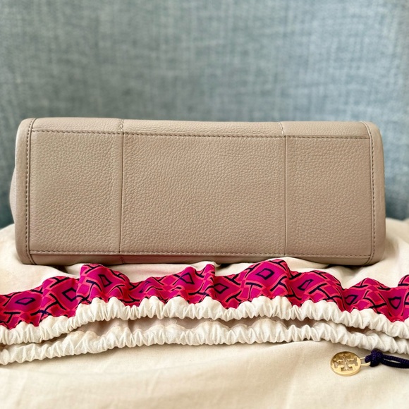 Tory Burch Small Britten Convertible Bag - Picture 10 of 13